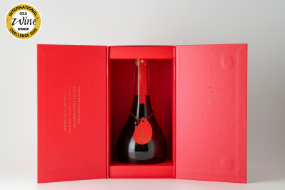 世界最大規模の酒類コンペティション 「IWC 2025」 にて金賞受賞熟成古酒 『古昔の美酒天貴1997 2003 2006』及び、受賞銘柄　6月6日販売