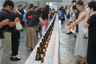朝日酒造主催「貯蔵原酒100本のきき酒会