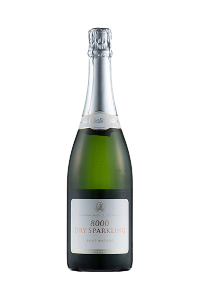 陸奥八仙 8000 DRY SPARKLING 2019